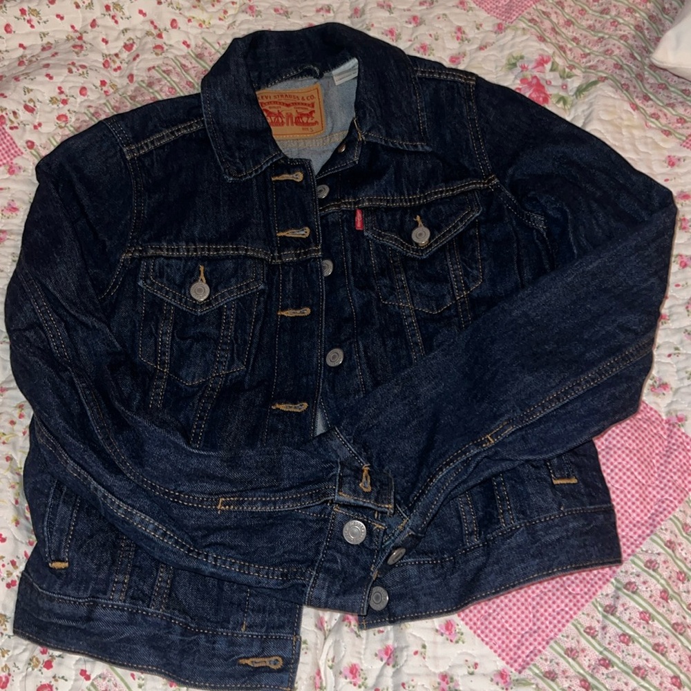 Levi’s denim jacket dark blue